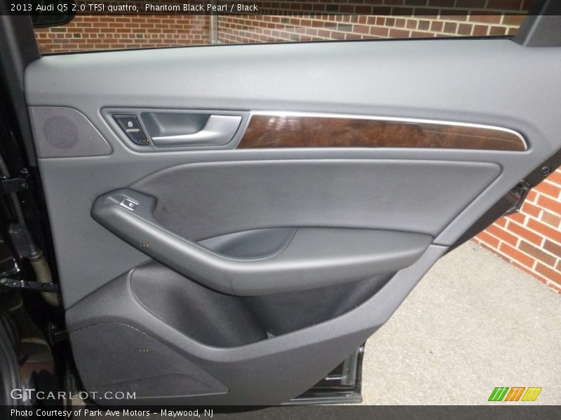 Phantom Black Pearl / Black 2013 Audi Q5 2.0 TFSI quattro