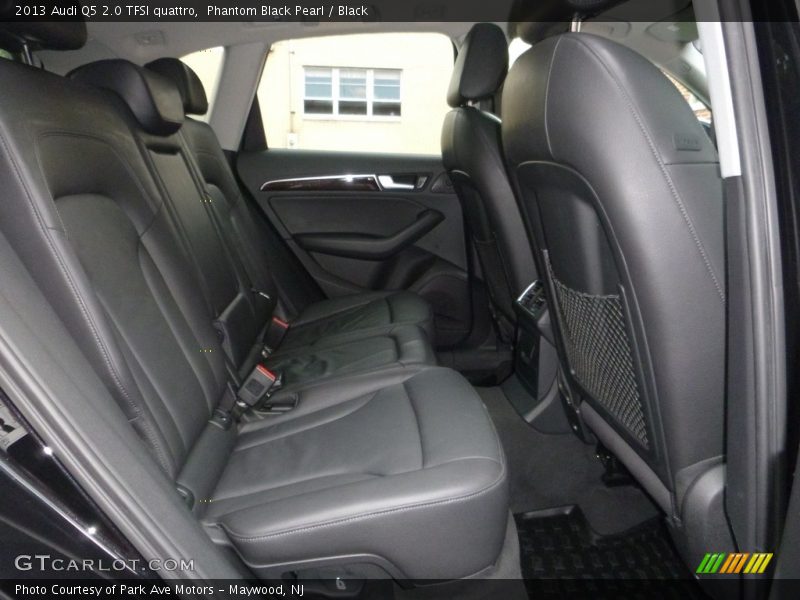 Phantom Black Pearl / Black 2013 Audi Q5 2.0 TFSI quattro