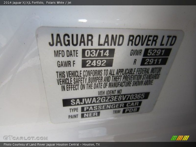 Polaris White / Jet 2014 Jaguar XJ XJL Portfolio