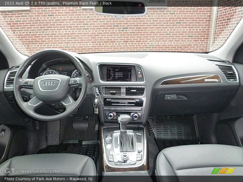 Phantom Black Pearl / Black 2013 Audi Q5 2.0 TFSI quattro