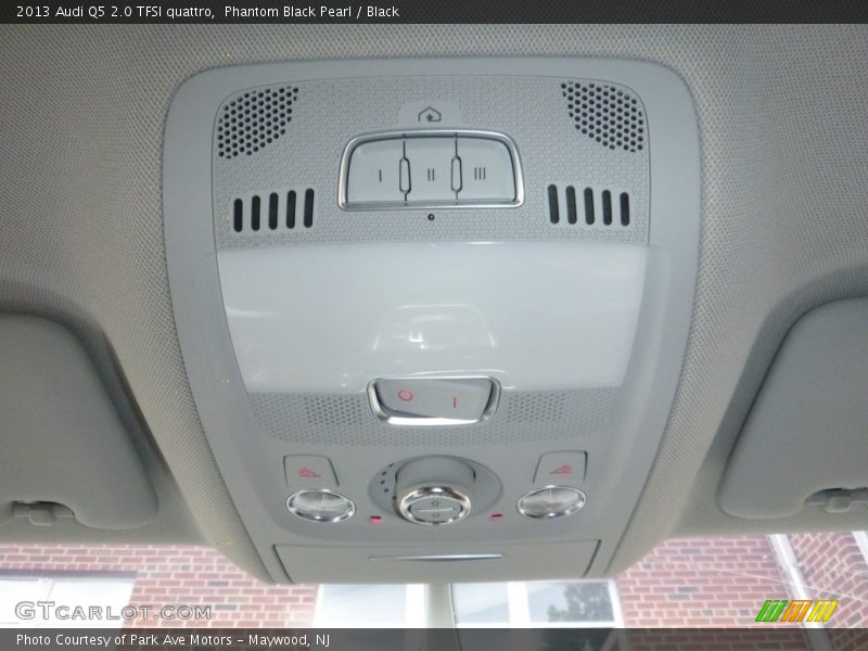 Phantom Black Pearl / Black 2013 Audi Q5 2.0 TFSI quattro