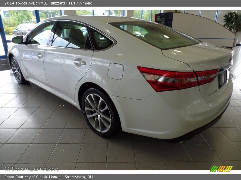 Blizzard Pearl / Almond 2014 Toyota Avalon XLE