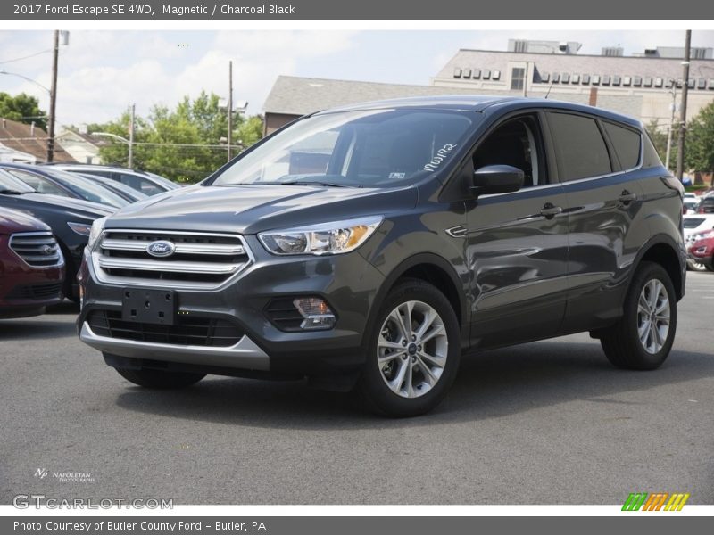 Magnetic / Charcoal Black 2017 Ford Escape SE 4WD