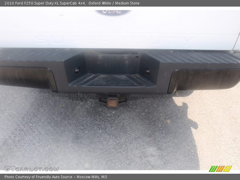 Oxford White / Medium Stone 2010 Ford F250 Super Duty XL SuperCab 4x4