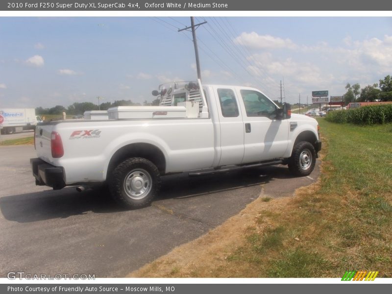 Oxford White / Medium Stone 2010 Ford F250 Super Duty XL SuperCab 4x4