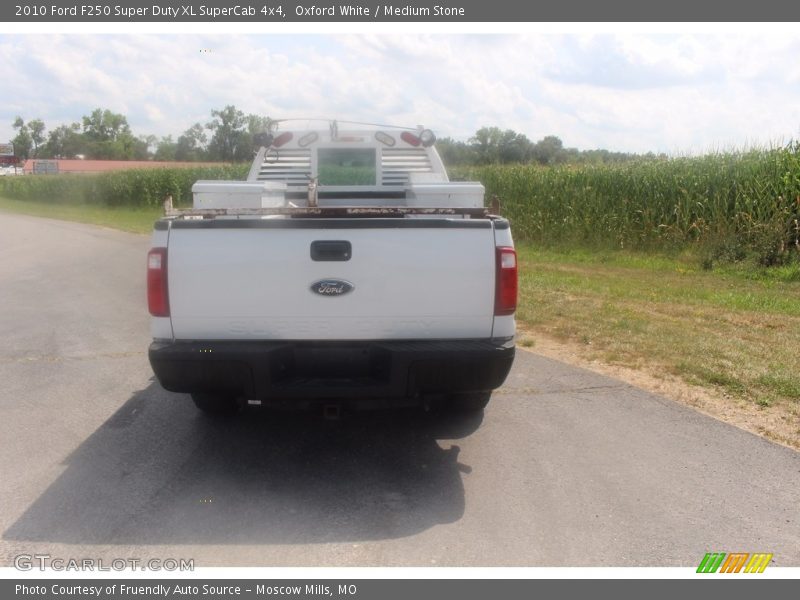 Oxford White / Medium Stone 2010 Ford F250 Super Duty XL SuperCab 4x4