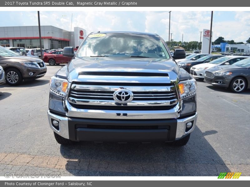 Magnetic Gray Metallic / Graphite 2017 Toyota Tundra SR5 Double Cab