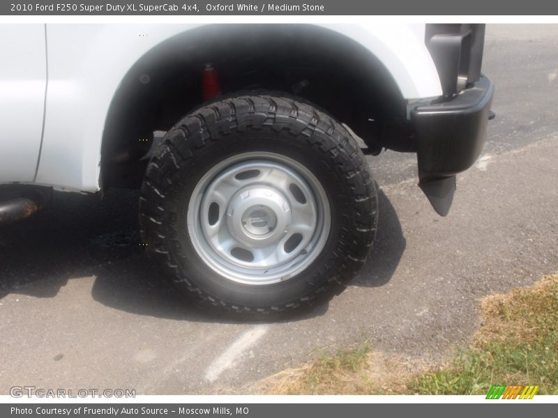 Oxford White / Medium Stone 2010 Ford F250 Super Duty XL SuperCab 4x4