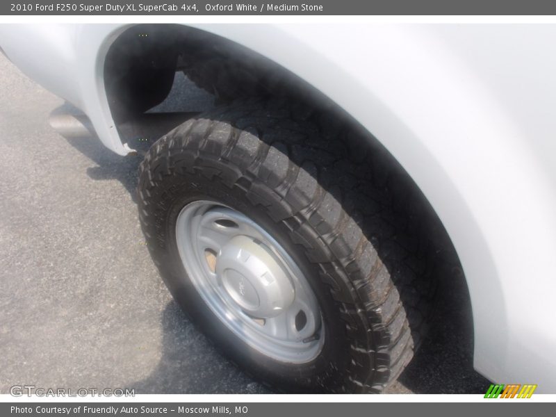 Oxford White / Medium Stone 2010 Ford F250 Super Duty XL SuperCab 4x4