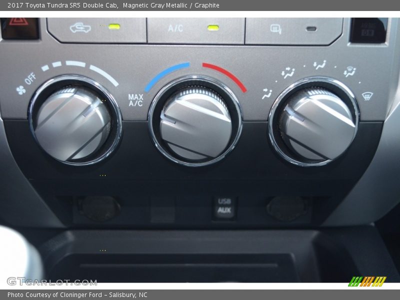Magnetic Gray Metallic / Graphite 2017 Toyota Tundra SR5 Double Cab