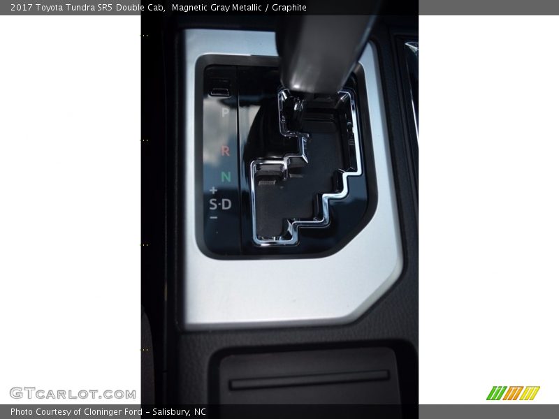 Magnetic Gray Metallic / Graphite 2017 Toyota Tundra SR5 Double Cab