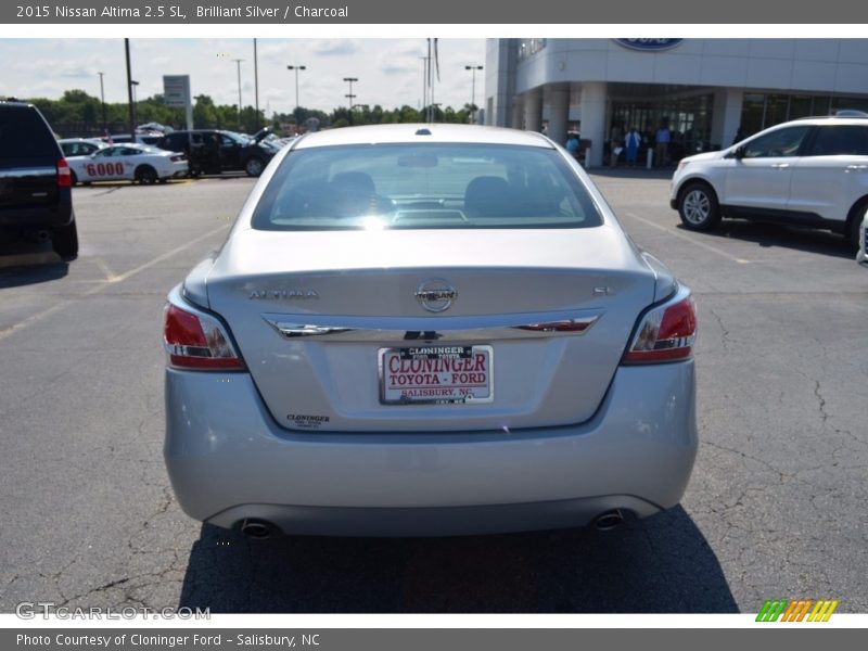 Brilliant Silver / Charcoal 2015 Nissan Altima 2.5 SL