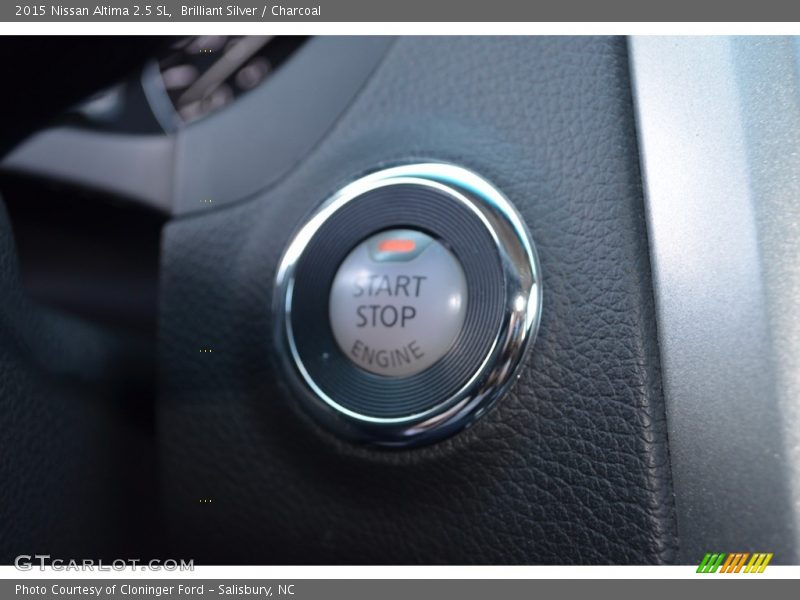 Brilliant Silver / Charcoal 2015 Nissan Altima 2.5 SL