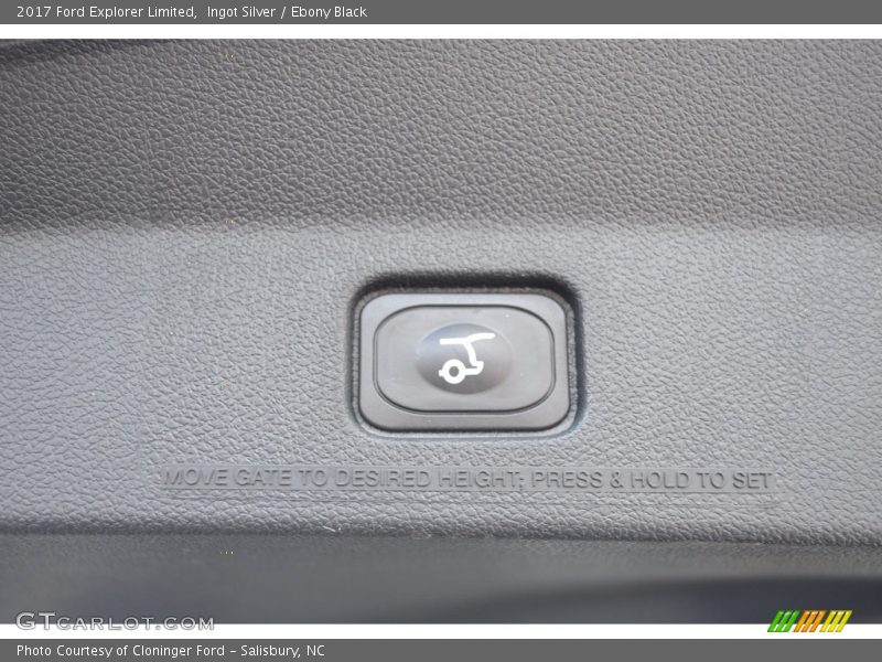Ingot Silver / Ebony Black 2017 Ford Explorer Limited