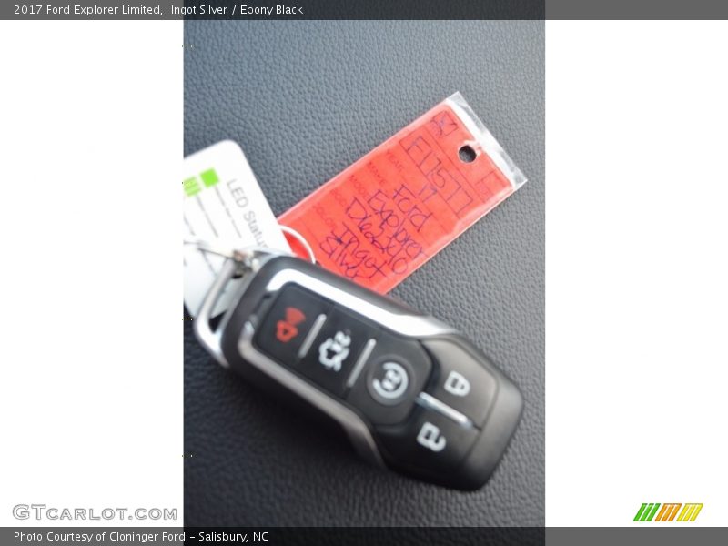 Ingot Silver / Ebony Black 2017 Ford Explorer Limited
