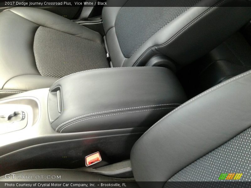 Vice White / Black 2017 Dodge Journey Crossroad Plus