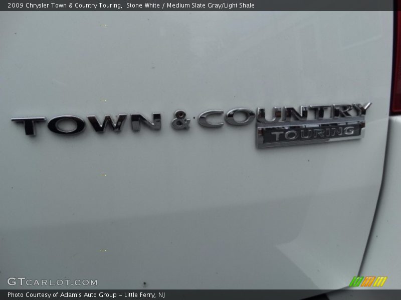 Stone White / Medium Slate Gray/Light Shale 2009 Chrysler Town & Country Touring