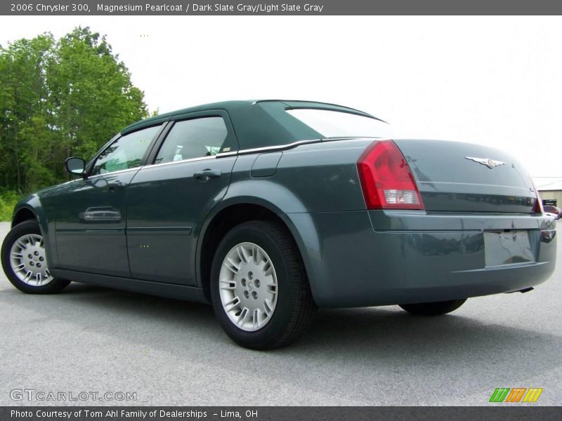 Magnesium Pearlcoat / Dark Slate Gray/Light Slate Gray 2006 Chrysler 300