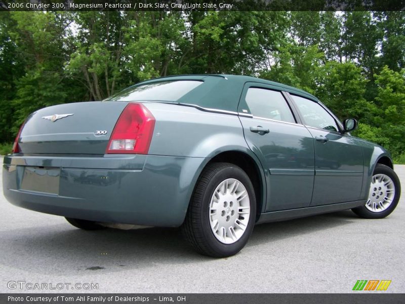 Magnesium Pearlcoat / Dark Slate Gray/Light Slate Gray 2006 Chrysler 300