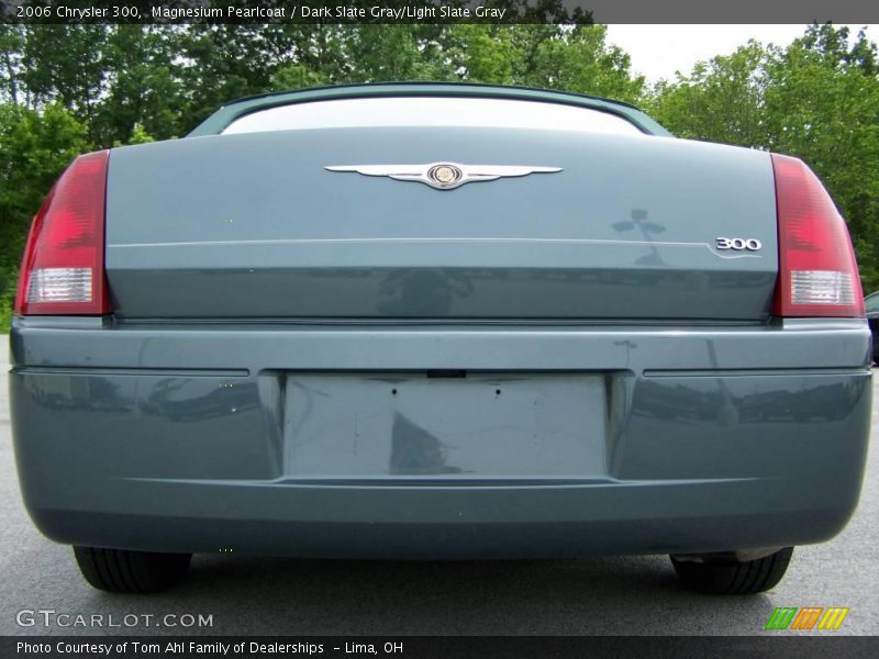 Magnesium Pearlcoat / Dark Slate Gray/Light Slate Gray 2006 Chrysler 300