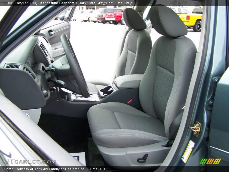 Magnesium Pearlcoat / Dark Slate Gray/Light Slate Gray 2006 Chrysler 300