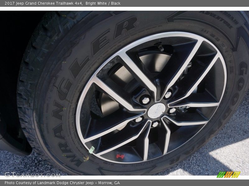 Bright White / Black 2017 Jeep Grand Cherokee Trailhawk 4x4