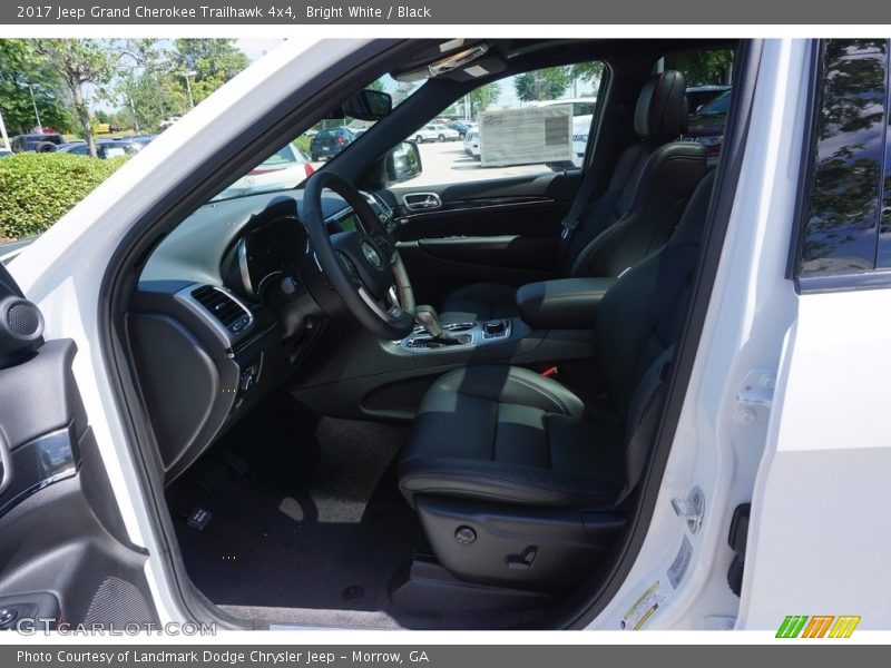 Bright White / Black 2017 Jeep Grand Cherokee Trailhawk 4x4