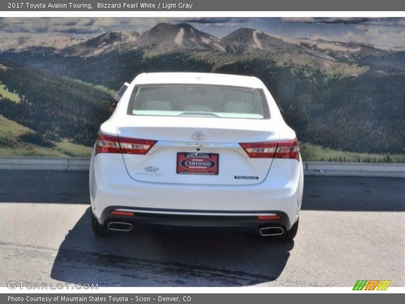 Blizzard Pearl White / Light Gray 2017 Toyota Avalon Touring