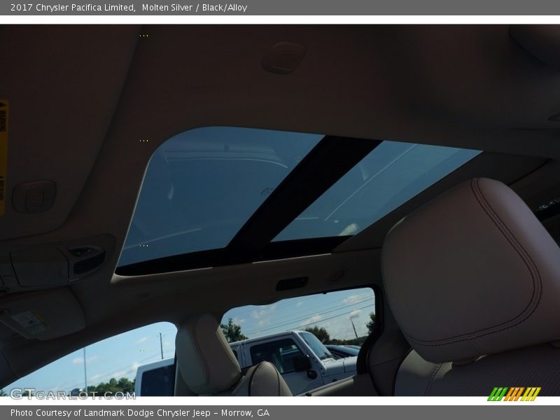 Molten Silver / Black/Alloy 2017 Chrysler Pacifica Limited