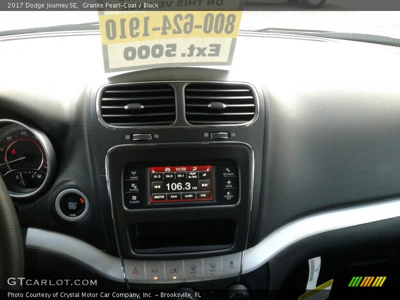 Granite Pearl-Coat / Black 2017 Dodge Journey SE