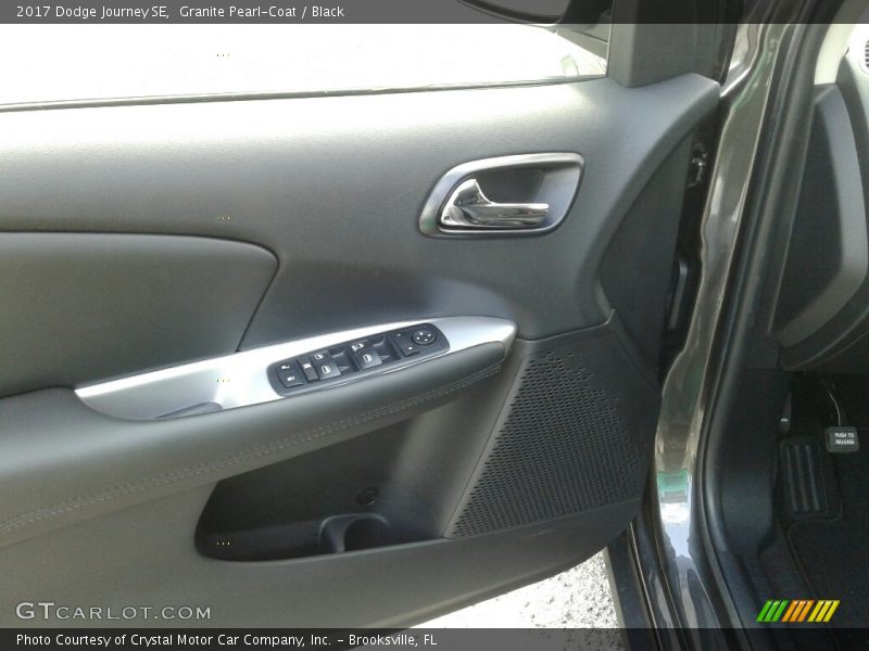 Granite Pearl-Coat / Black 2017 Dodge Journey SE