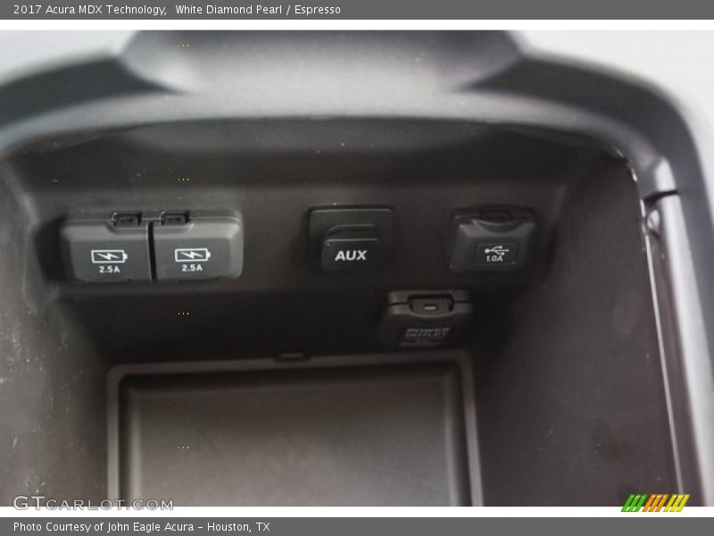 White Diamond Pearl / Espresso 2017 Acura MDX Technology