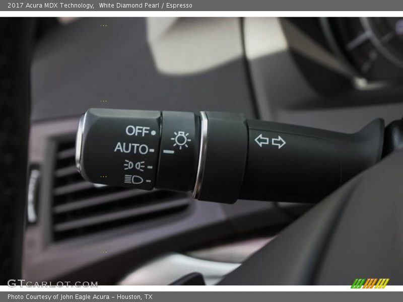 White Diamond Pearl / Espresso 2017 Acura MDX Technology