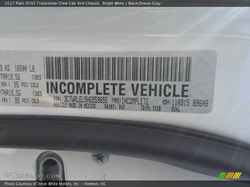 Bright White / Black/Diesel Gray 2017 Ram 4500 Tradesman Crew Cab 4x4 Chassis