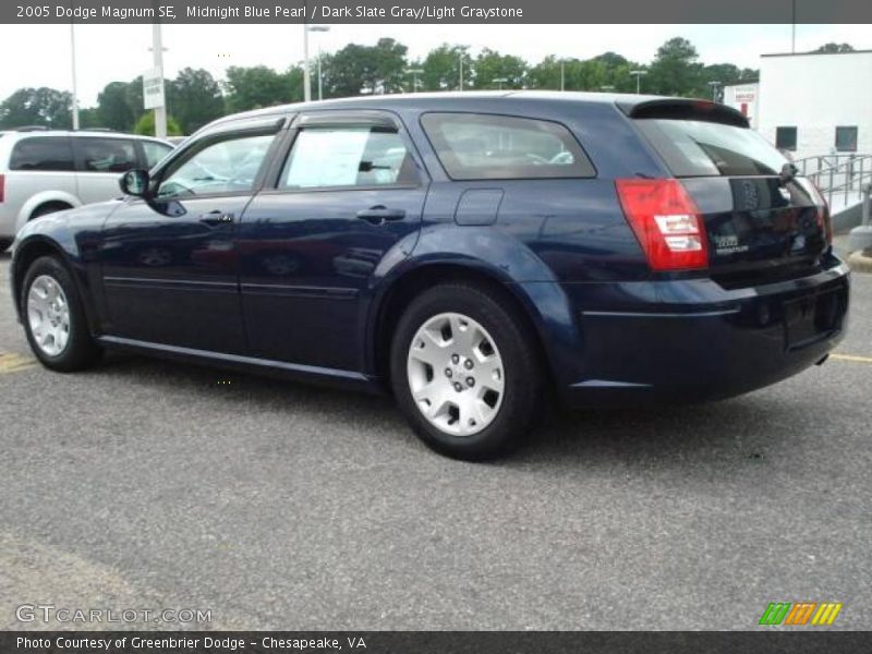Midnight Blue Pearl / Dark Slate Gray/Light Graystone 2005 Dodge Magnum SE