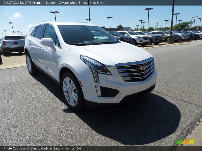 Crystal White Tricoat / Jet Black 2017 Cadillac XT5 Premium Luxury