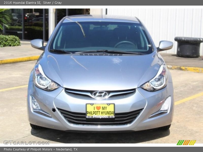 Silver / Gray 2016 Hyundai Elantra SE