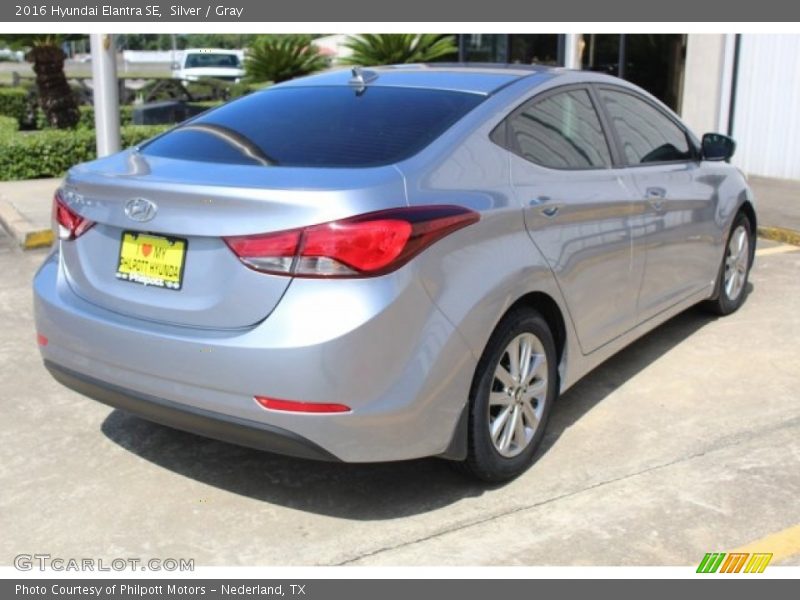 Silver / Gray 2016 Hyundai Elantra SE