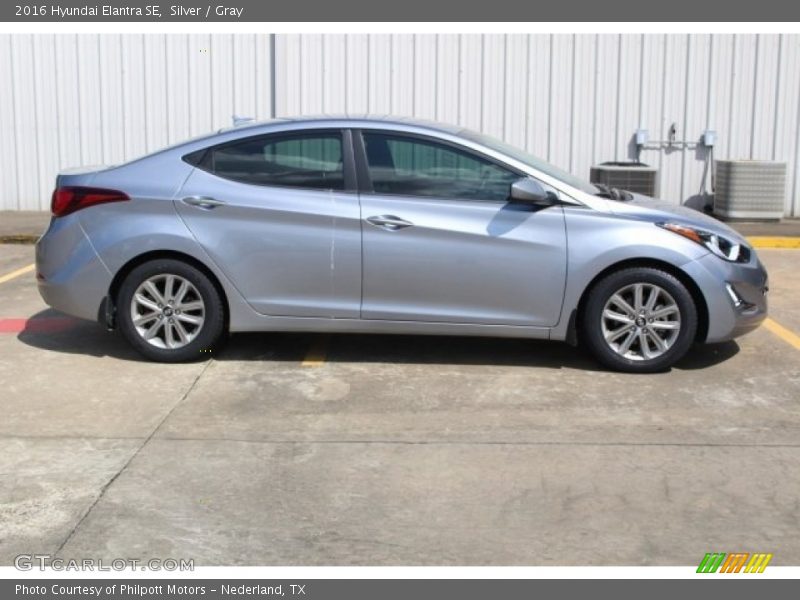 Silver / Gray 2016 Hyundai Elantra SE