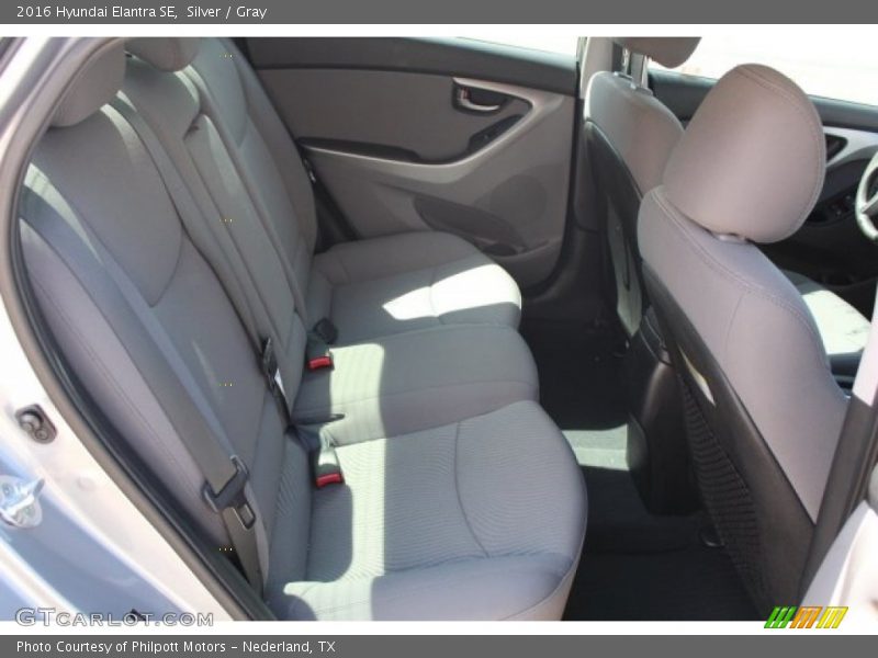 Silver / Gray 2016 Hyundai Elantra SE
