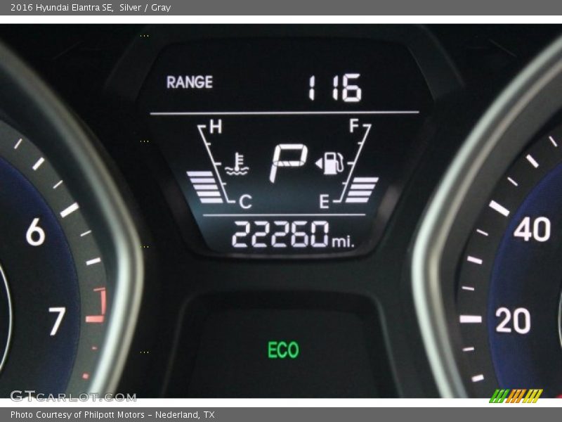 Silver / Gray 2016 Hyundai Elantra SE