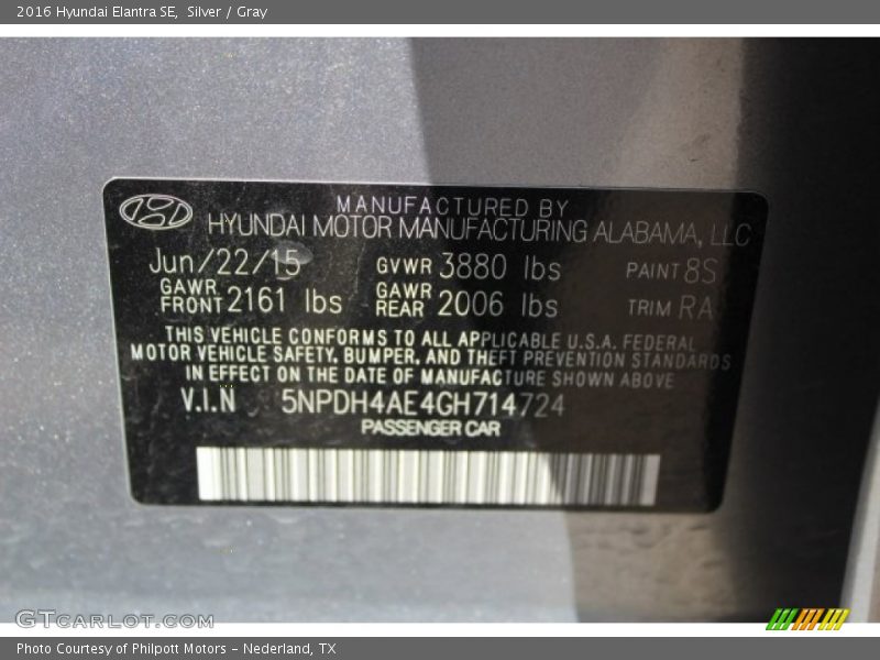 Silver / Gray 2016 Hyundai Elantra SE