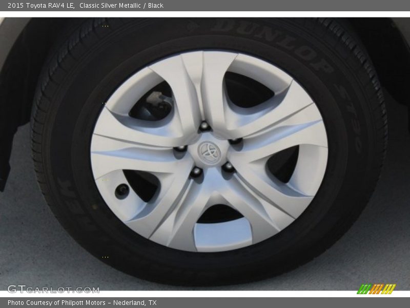 Classic Silver Metallic / Black 2015 Toyota RAV4 LE