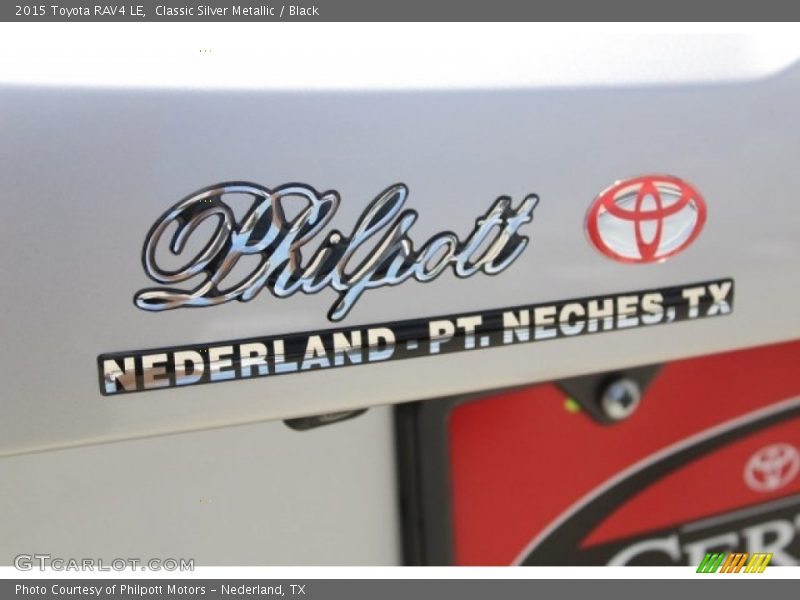 Classic Silver Metallic / Black 2015 Toyota RAV4 LE