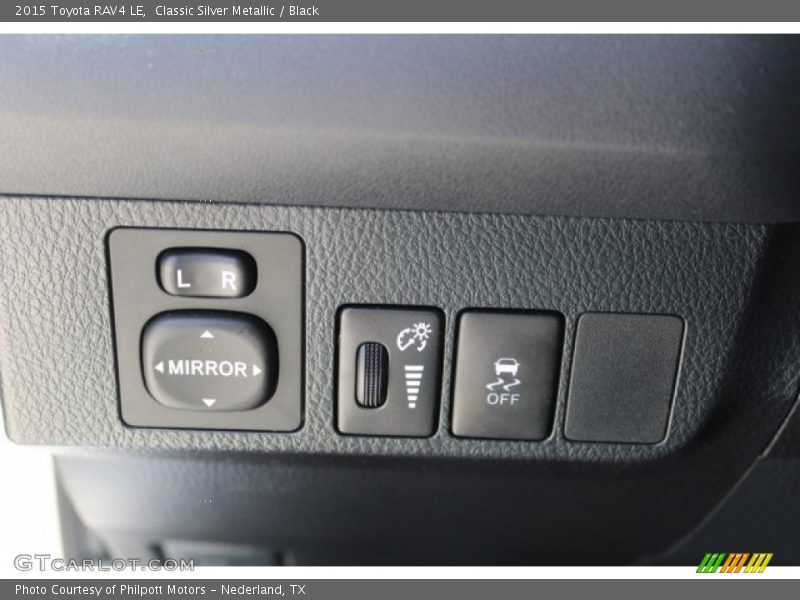 Classic Silver Metallic / Black 2015 Toyota RAV4 LE