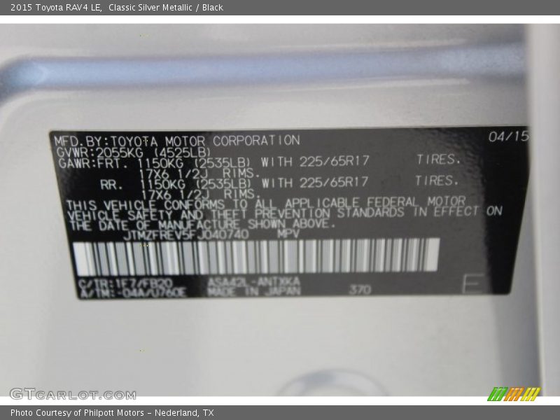 Classic Silver Metallic / Black 2015 Toyota RAV4 LE