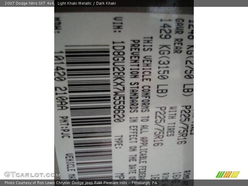 Light Khaki Metallic / Dark Khaki 2007 Dodge Nitro SXT 4x4