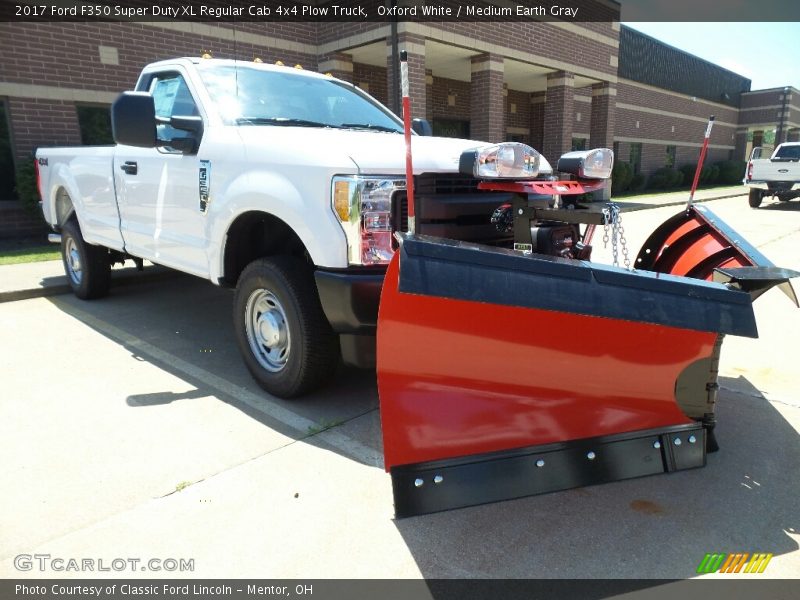 Oxford White / Medium Earth Gray 2017 Ford F350 Super Duty XL Regular Cab 4x4 Plow Truck