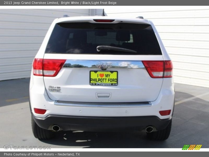 Bright White / Black/Light Frost Beige 2013 Jeep Grand Cherokee Limited