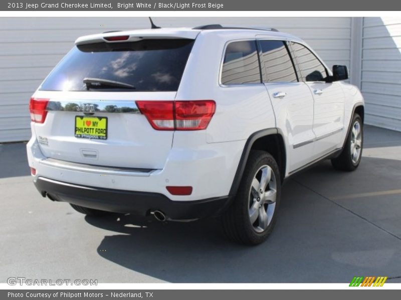 Bright White / Black/Light Frost Beige 2013 Jeep Grand Cherokee Limited